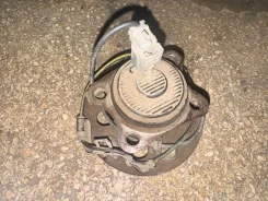 ������� ������ Toyota Auris 4245002120 ����