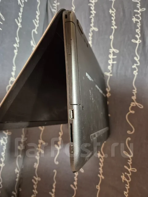 HP. 15.6", 2����, ��� 4 ��, ���� 250���, WiFi: 1, Bluetooth: 1, ����������� �� 3��. ����