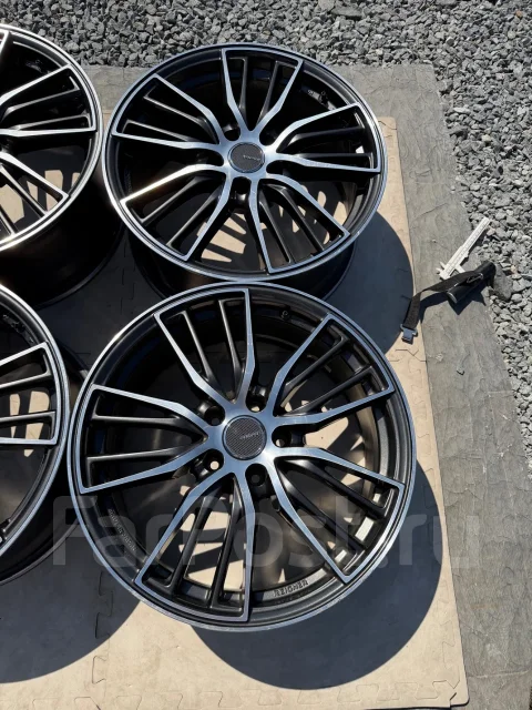 Bridgestone Reigner. 8.0x18", 5x114.3, ET35, �� 73,1���. ����
