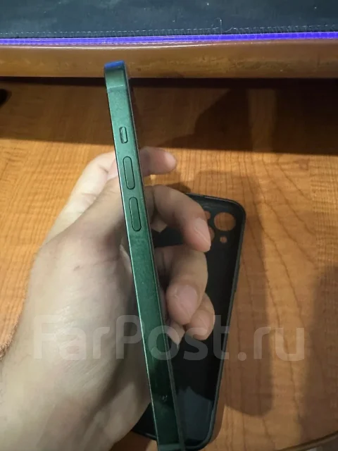 Apple iPhone 13. �/�, 256 ��, �������, 3G, 4G LTE, NFC, eSIM, ������� �������, ������������ ������� ����