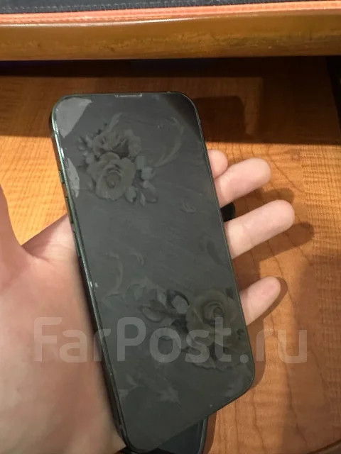 Apple iPhone 13. �/�, 256 ��, �������, 3G, 4G LTE, NFC, eSIM, ������� �������, ������������ ������� ����