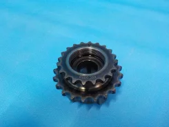 �������� ������� ���� BMW 5-����� F10-F11 2009-2016 13527797906 ����