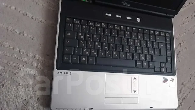 Fujitsu Siemens Amilo M7405. 15", 1,7����, ��� 512 ��, WiFi: 1 ����