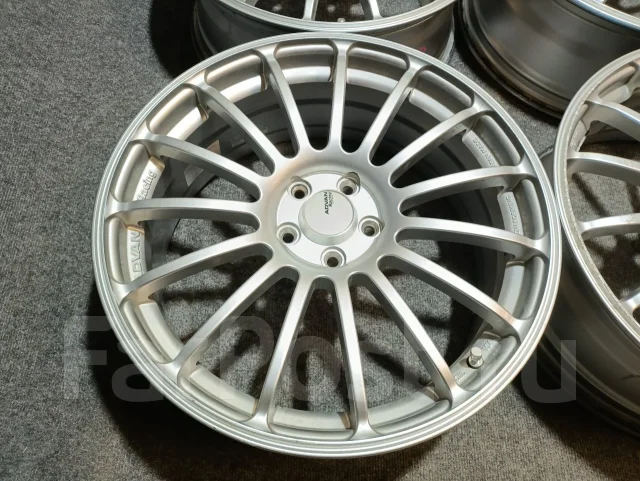 Advan Racing RT. 7.0x18", 5x100, ET50, �� 62���. ����