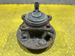 ������� ������ ������ Toyota Auris ZZE150L 42450-02120 ����