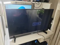 ����� HD 32C1090. LED ����