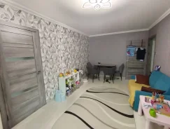 3-���������, ����� ������� 15�. �����, ���������, 56,3���.��., 1/5 ����. �������� ����