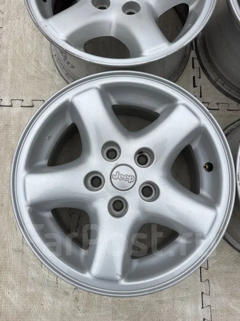 Jeep. 7.0x15", 5x114.3, ET32, �� 72���. ����