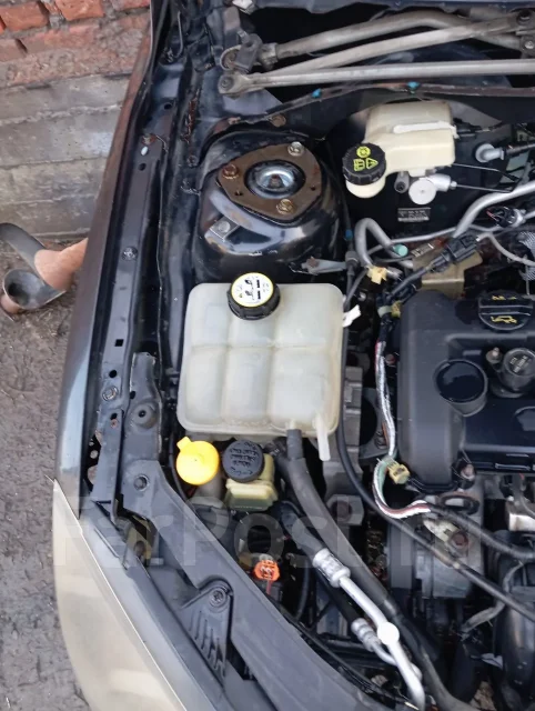 Mazda Axela. 4667890, 12345 ����