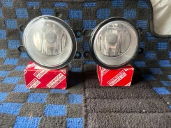 ��������������� ���� Toyota 81210-0D040 ����