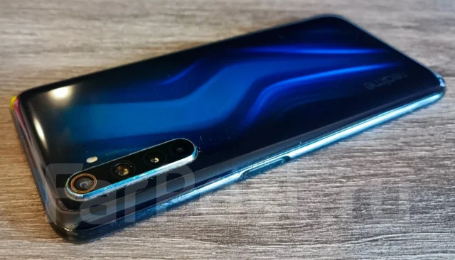 Realme 6 Pro. �/�, 128 ��, 3G, 4G LTE, Dual-SIM, NFC ����