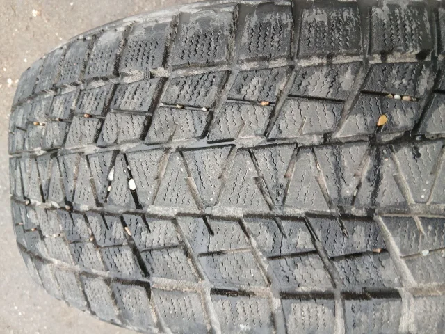 Bridgestone Blizzak DM-V1. ������, ��� �����, 2012 ���, �/�, ����� 50 % ����