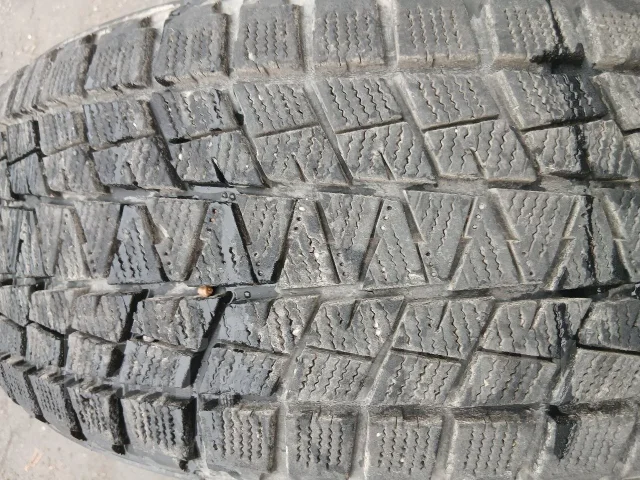 Bridgestone Blizzak DM-V1. ������, ��� �����, 2012 ���, �/�, ����� 50 % ����