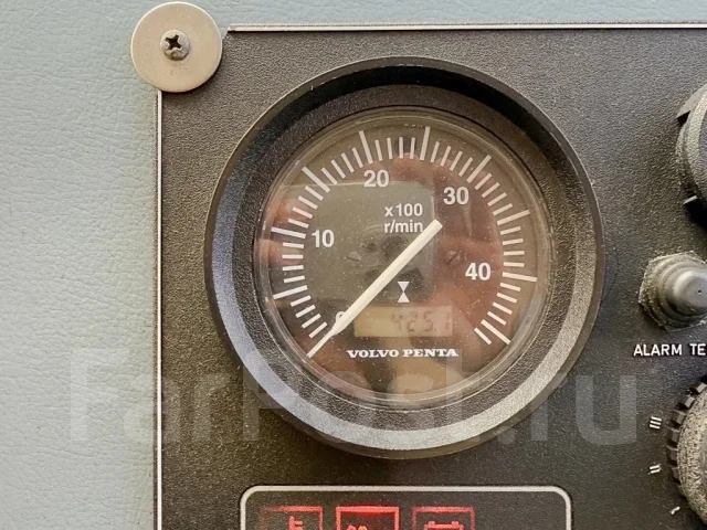 Mitsubishi MS-28. 1992 ���, ����� 7,16��., ��������� ������������, 210��.�., ������. ��� ����� �� ������������ ����