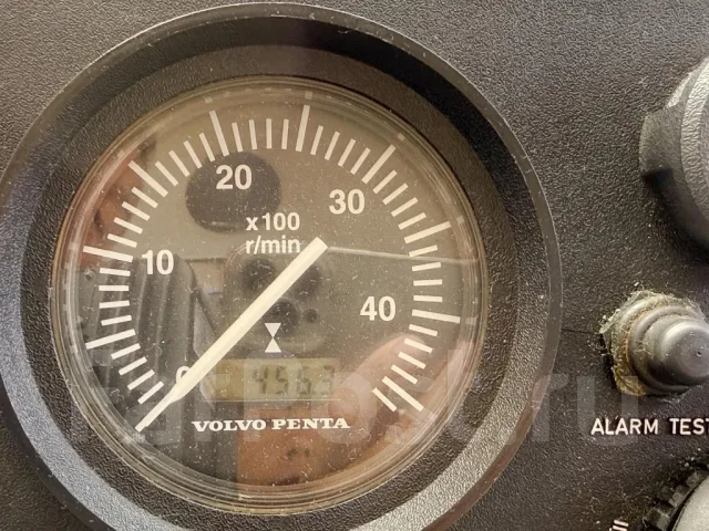 Mitsubishi MS-28. 1992 ���, ����� 7,16��., ��������� ������������, 210��.�., ������. ��� ����� �� ������������ ����