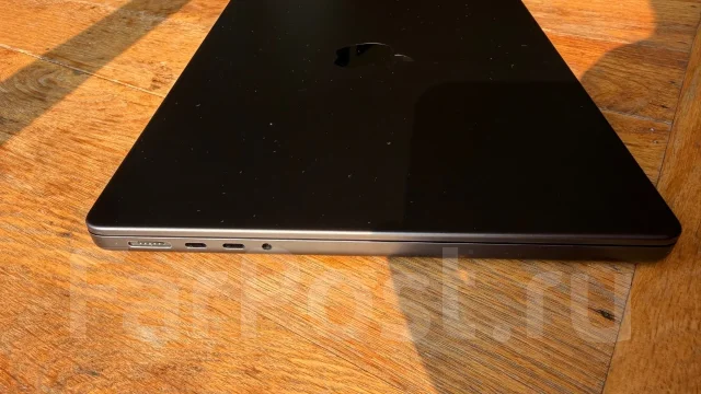 Apple MacBook Pro 14 2023. 14.2", ��� 16 ��, ���� 1 024���, WiFi: 1, Bluetooth: 1 ����