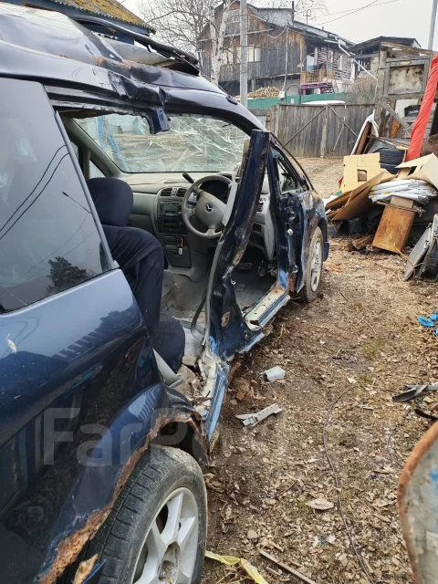 Mazda Premacy. CP8W ����