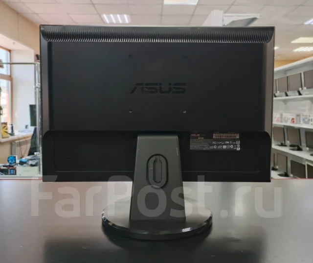 Asus. 19", ���������� �� (LCD, LED, QLED) ����