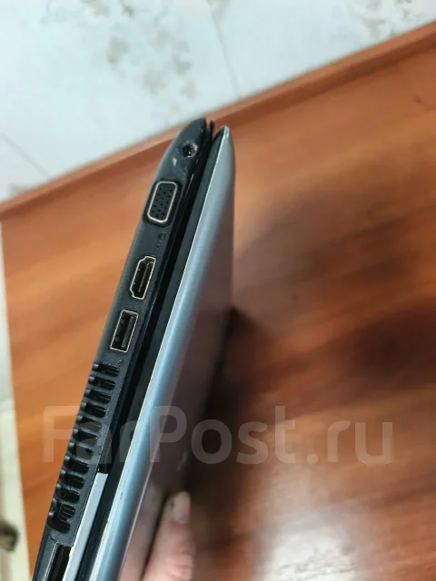 Asus Eee PC 1215B. 12.1", 1,6����, ��� 8 ��, ���� 128���, WiFi: 1, Bluetooth: 1, ����������� �� 1��. ����