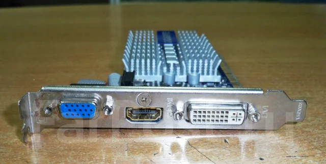 GeForce GT 210 ����