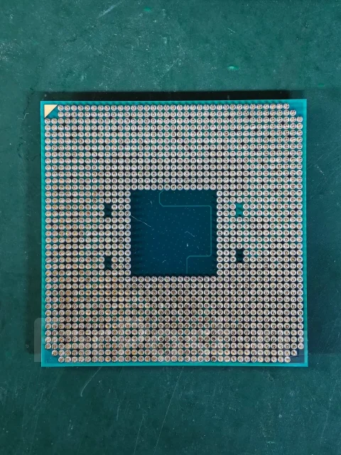 AMD Ryzen 3 Pro 3200G ����