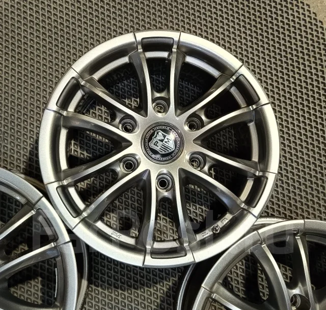 Performance Wheels. 6.0x15", 6x139.7, ET32, �� 110,1���. ����
