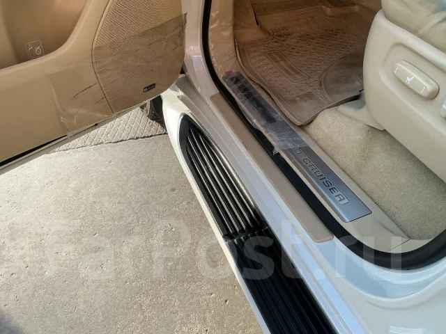 Toyota Land Cruiser. �������, 4wd, 4.0 (249��.�.), ������, 28 000����. �� ����