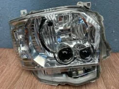 ���� ������ Toyota Hiace H200 (12.2013 - �. �. ) 26-137 ����� (84) 26137 ����