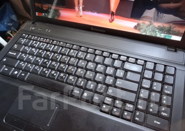 Lenovo G555. 15.6", 2,8����, ��� 4 ��, ���� 120���, WiFi: 1, ����������� �� 1��. ����