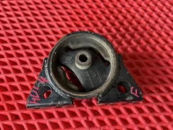 ������� ��������� Nissan Bluebird HU14 112702J210 ����