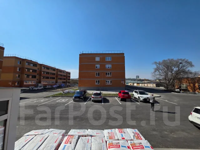 3-���������, �������� ����������� 8 ���. 5. �� ����������, ������-����������, ����������, 64,2���.��., 1/4 ����. ��� �� ���� ���� ����