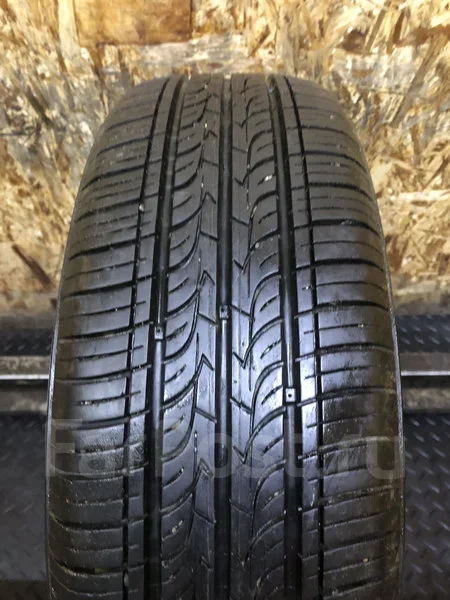 Kumho Solus KH25