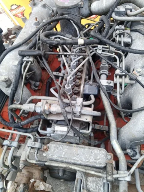 ��������� � ����� Isuzu 8PE1 ����