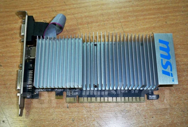 GeForce 210 ����