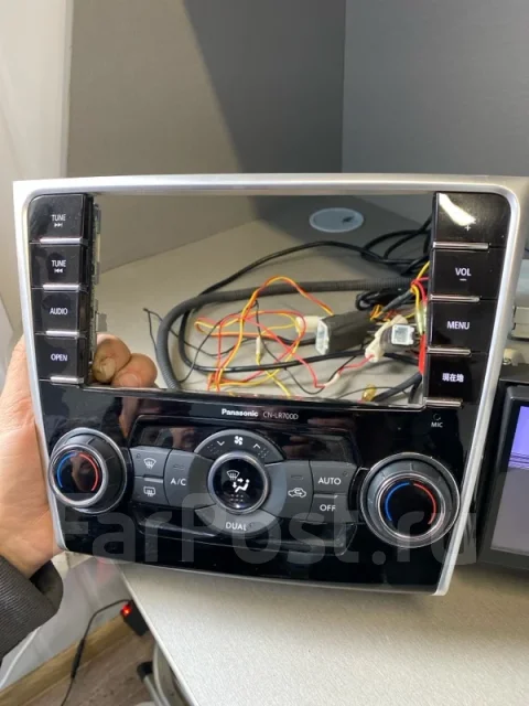 Panasonic CN-LR700DFA ����