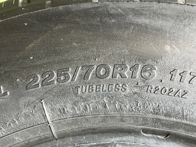 Bridgestone R202. ������, 2016 ���, �/�, ����� 5 % ����