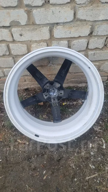 STR Racing. 10.0x22", 5x114.3, ET35 ����
