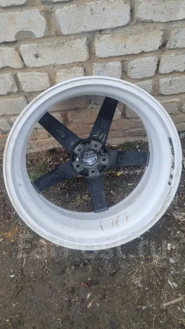STR Racing. 10.0x22", 5x114.3, ET35 ����