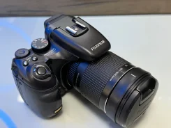Fujifilm FinePix S200EXR ����