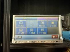 Clarion NX208 ����