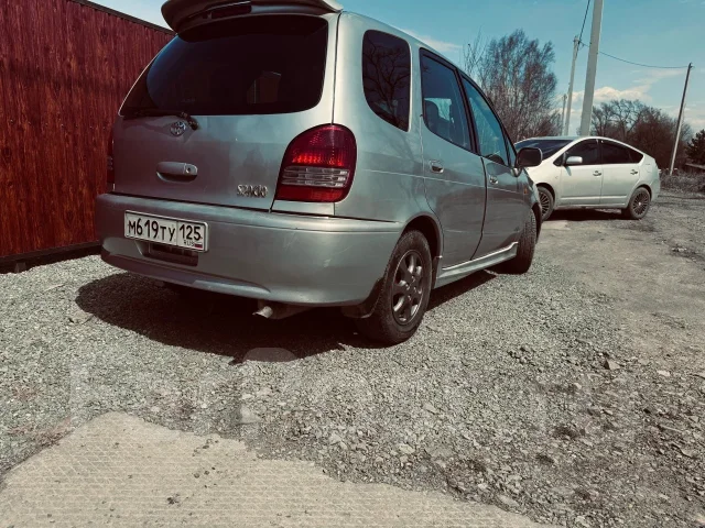 Toyota Corolla Spacio. �������, ��������, 1.6 (110��.�.), ������, 250 000����. �� ����