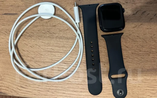 Apple Watch Series 8 ����