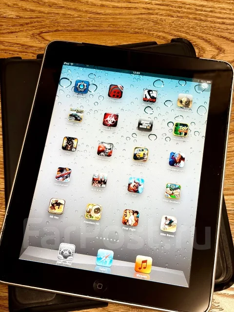 Apple iPad 1. 9.7 ������, ������ 32 �� ����