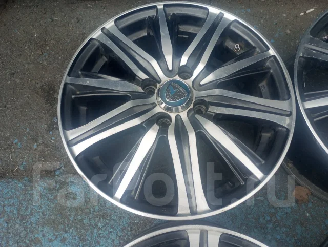 Akina. 6.0x15", 4x100, ET52, �� 62���. ����