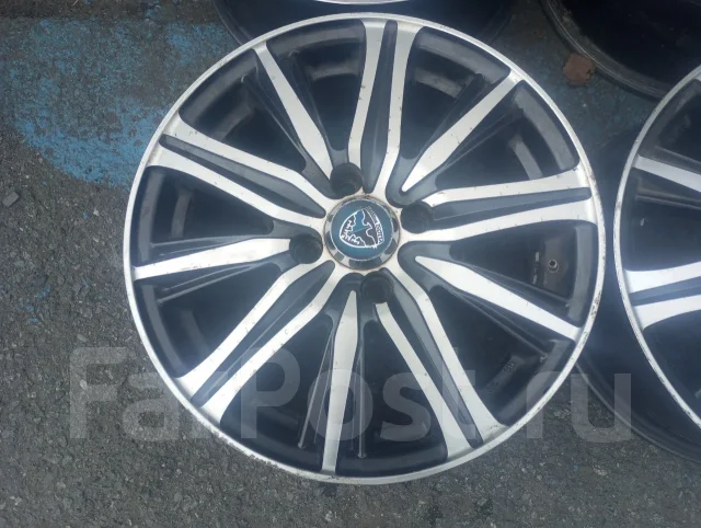 Akina. 6.0x15", 4x100, ET52, �� 62���. ����