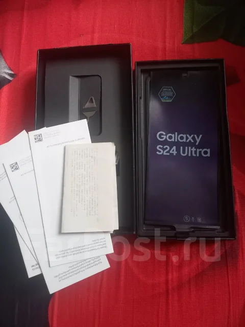 Samsung Galaxy S24 Ultra. �/�, 256 ��, ����������, 4G LTE ����