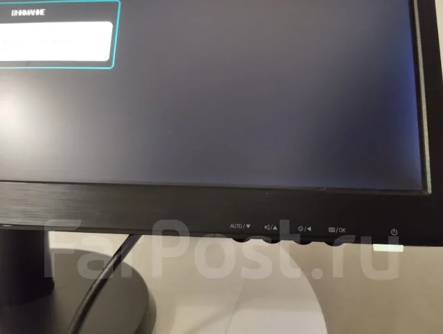 Philips. 20.4", ���������� �� (LCD, LED, QLED) ����