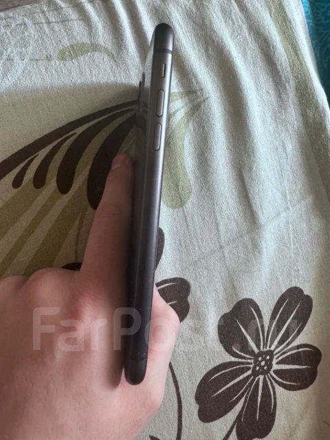 Apple iPhone 11. �/�, 128 ��, ������ ����