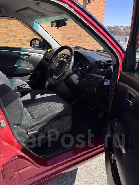 Suzuki Swift. ��������, ��������, 1.0 (91��.�.), ������, 204 000����. �� ����