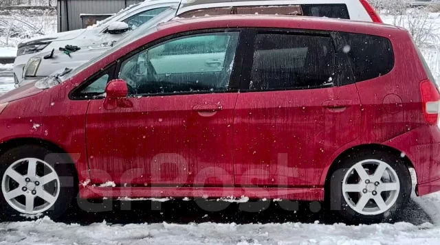 Honda Fit. �������, ��������, 1.3 (88��.�.), ������, 240 000����. �� ����